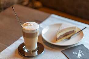 Hotel Seespitz Seefeld Superior - Adults & Residents Only