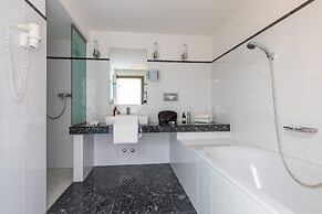 Hotel Seespitz Seefeld Superior - Adults & Residents Only