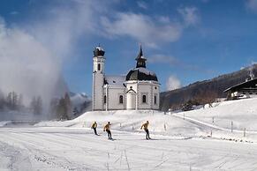 Hotel Seespitz Seefeld Superior - Adults & Residents Only
