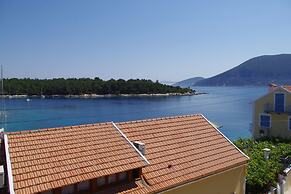 Faros Suites - Adults Only