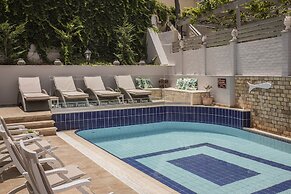 Faros Suites - Adults Only