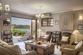 Faros Suites - Adults Only