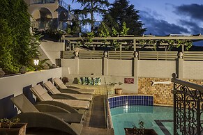 Faros Suites - Adults Only