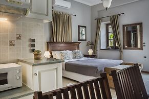 Faros Suites - Adults Only