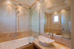 Antigoni Seaside Resort