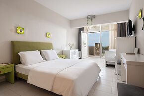 Antigoni Seaside Resort