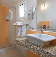 Antigoni Seaside Resort