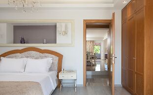 Antigoni Seaside Resort