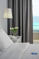 Antigoni Seaside Resort