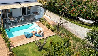 Antigoni Seaside Resort