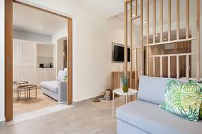 Antigoni Seaside Resort