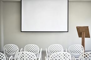 Antigoni Seaside Resort