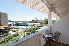 Antigoni Seaside Resort