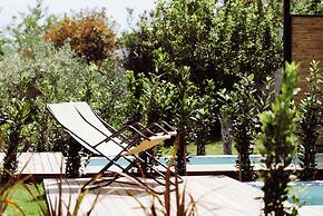 Antigoni Seaside Resort