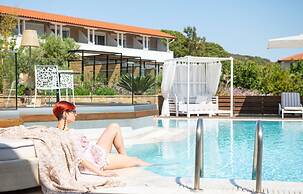 Antigoni Seaside Resort