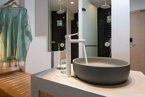 Antigoni Seaside Resort