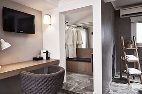 Antigoni Seaside Resort