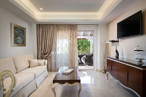 Antigoni Seaside Resort