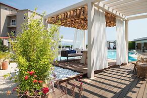 Antigoni Seaside Resort