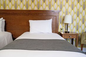 Antelope Hotel by Greene King Inns