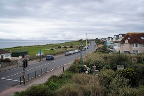 Commodore Hotel Bournemouth by Greene King Inns