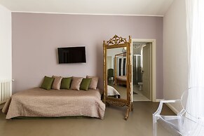 BB 22 Charming Rooms & Apartments