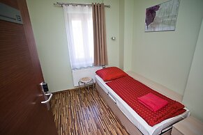 Akira Bed & Breakfast