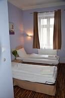 Akira Bed & Breakfast