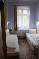 Akira Bed & Breakfast