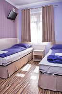 Akira Bed & Breakfast