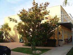 Top Motel