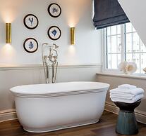 White Horses by Everly Hotels Collection