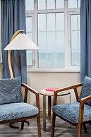 White Horses by Everly Hotels Collection