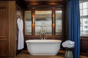 White Horses by Everly Hotels Collection