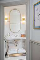 White Horses by Everly Hotels Collection