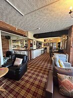 Halfway House Inn Country Lodge