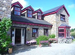 Connemara National Park Hostel