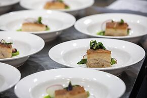 Chateau Elan At The Vintage