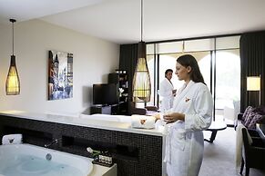 Chateau Elan At The Vintage