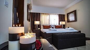Oak Plaza Hotel - East Legon
