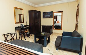 Oak Plaza Hotel - East Legon
