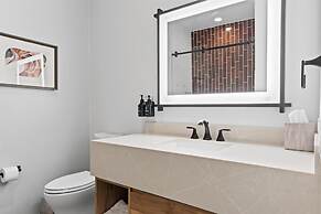Hotel De Novo Springdale, Tapestry Collection by Hilton