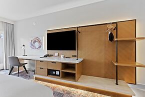 Hotel De Novo Springdale, Tapestry Collection by Hilton
