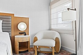 Hotel De Novo Springdale, Tapestry Collection by Hilton