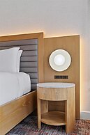 Hotel De Novo Springdale, Tapestry Collection by Hilton