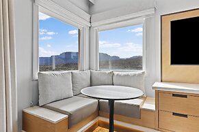 Hotel De Novo Springdale, Tapestry Collection by Hilton