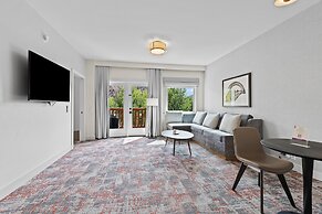 Hotel De Novo Springdale, Tapestry Collection by Hilton