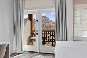 Hotel De Novo Springdale, Tapestry Collection by Hilton