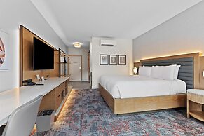 Hotel De Novo Springdale, Tapestry Collection by Hilton
