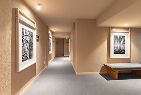 Oliva Plaza Hotel